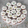 white cream cup cake