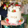 happy new year strawberry cake