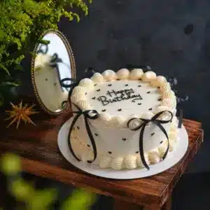 black bow classic vintage cake